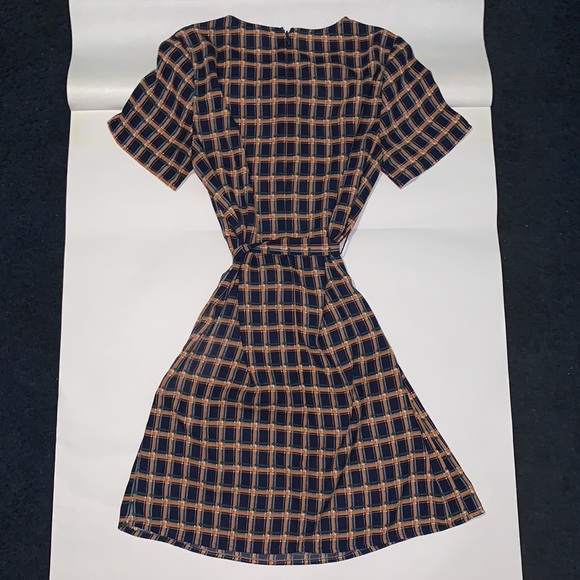 $Dress- multi design . - Picture 6 of 8